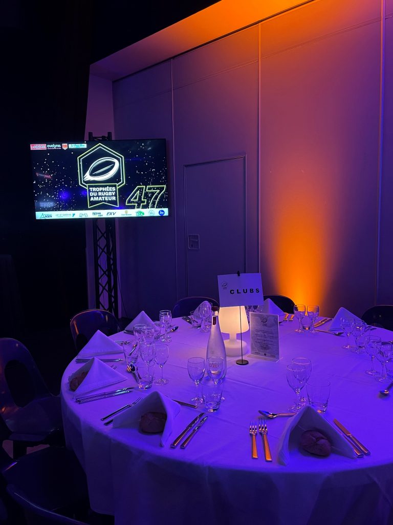 Repas assis au Trophée Rugby Amateur du 47